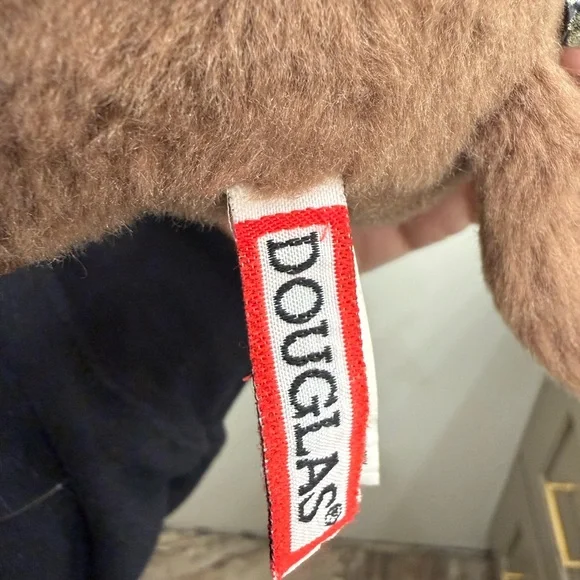 Douglas plush lot of two-Mr. G the Groundhog & Winky the Octopus. - Picture 4 of 16